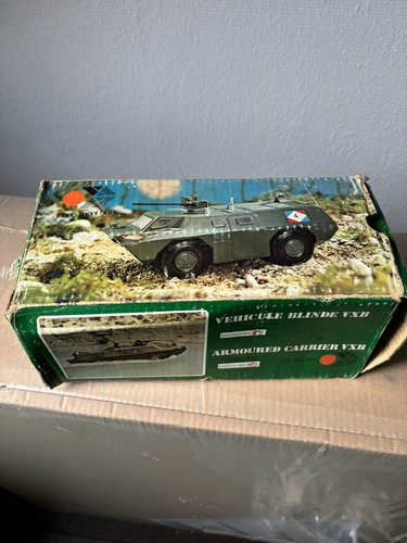Véhicule blindé vxb berliet - véhicule,